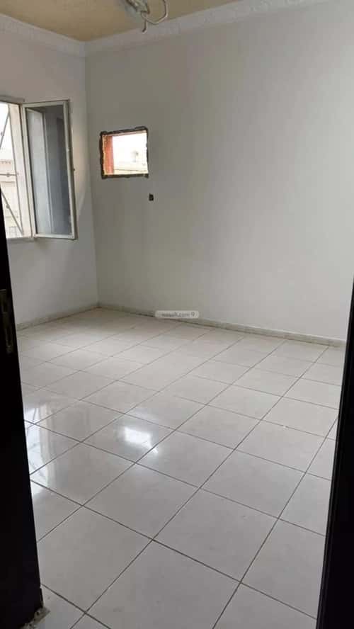 شقة 3 غرف في الرمال 4