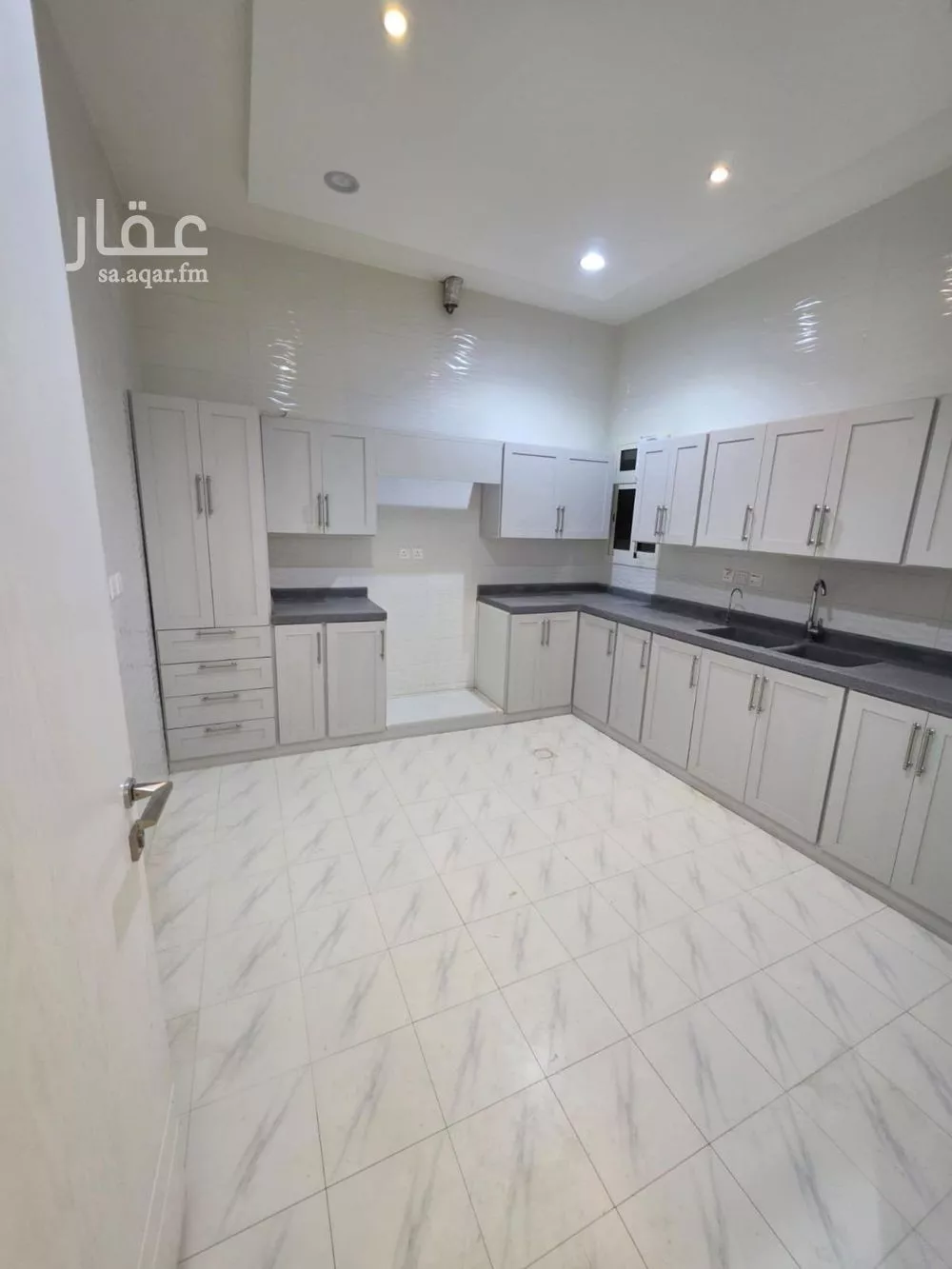 3 bedroom floor in Al Narjis 7