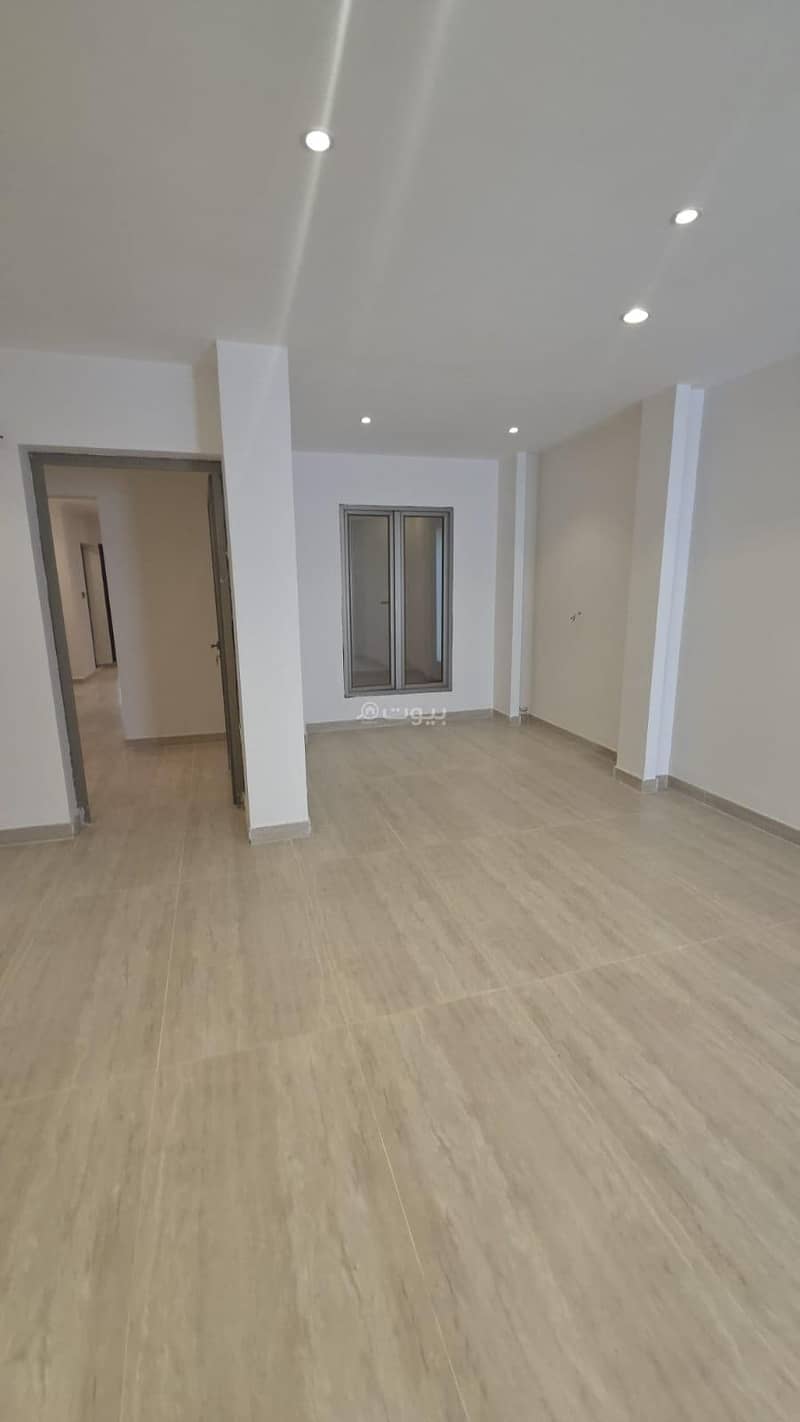 3 bedroom apartment in Hajar, Eastern Province 8