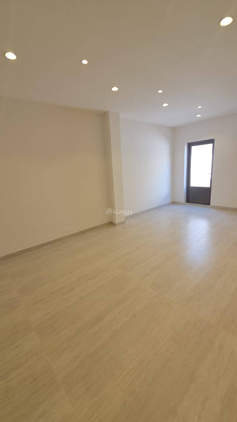 3 bedroom apartment in Hajar, Eastern Province 9