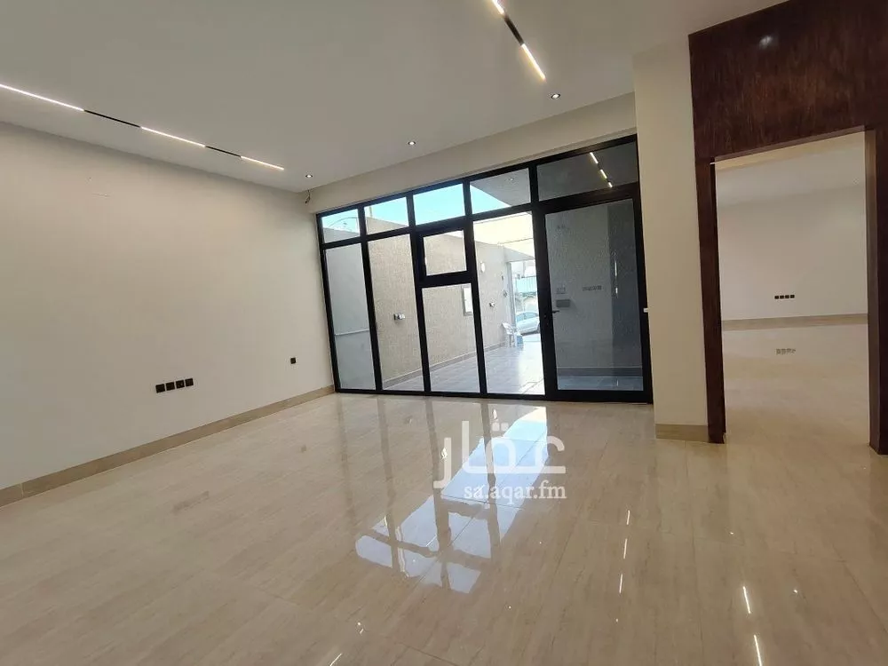 4 bedroom villa in Al Uraija Al Awsat, Riyadh 17