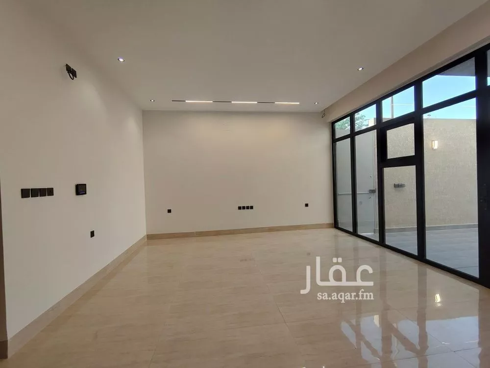 4 bedroom villa in Al Uraija Al Awsat, Riyadh 18