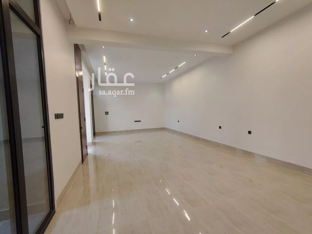4 bedroom villa in Al Uraija Al Awsat, Riyadh 23