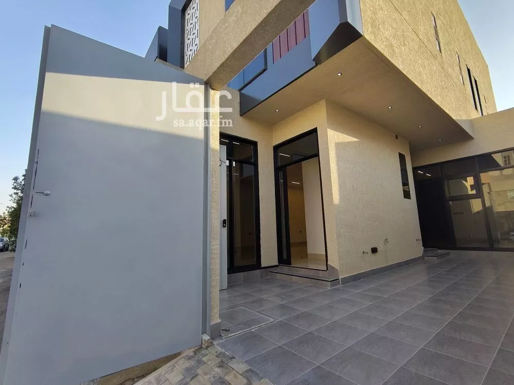 4 bedroom villa in Al Uraija Al Awsat, Riyadh 7
