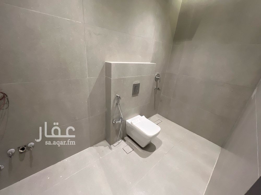 5 bedroom villa in Granada, Riyadh 17