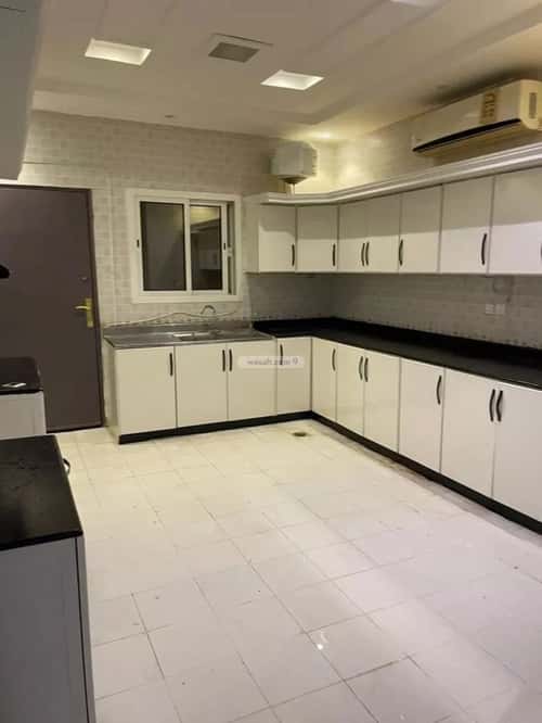 3 bedroom floor in Al Aridh 2