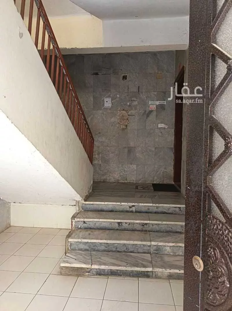 عقار 29 غرف في العزيزية، جدة 5