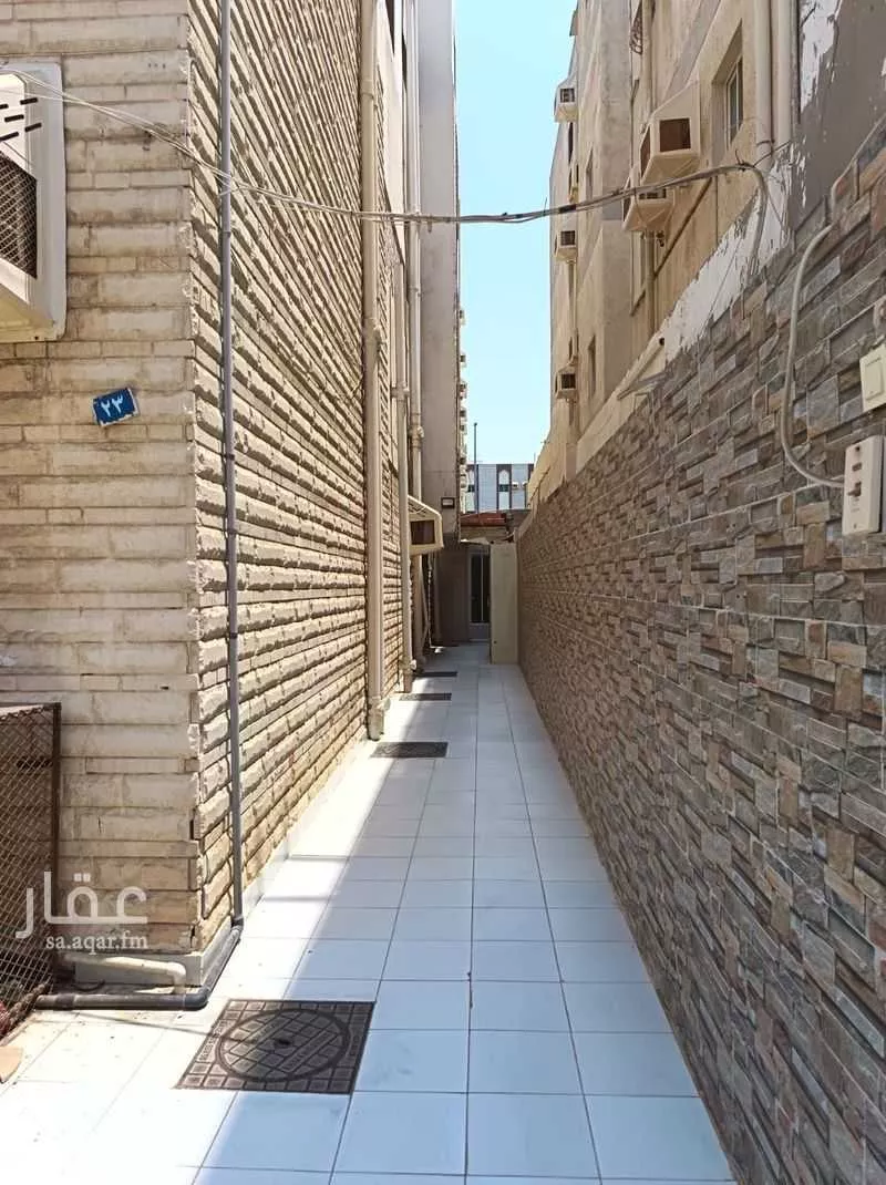 عقار 29 غرف في العزيزية، جدة 2
