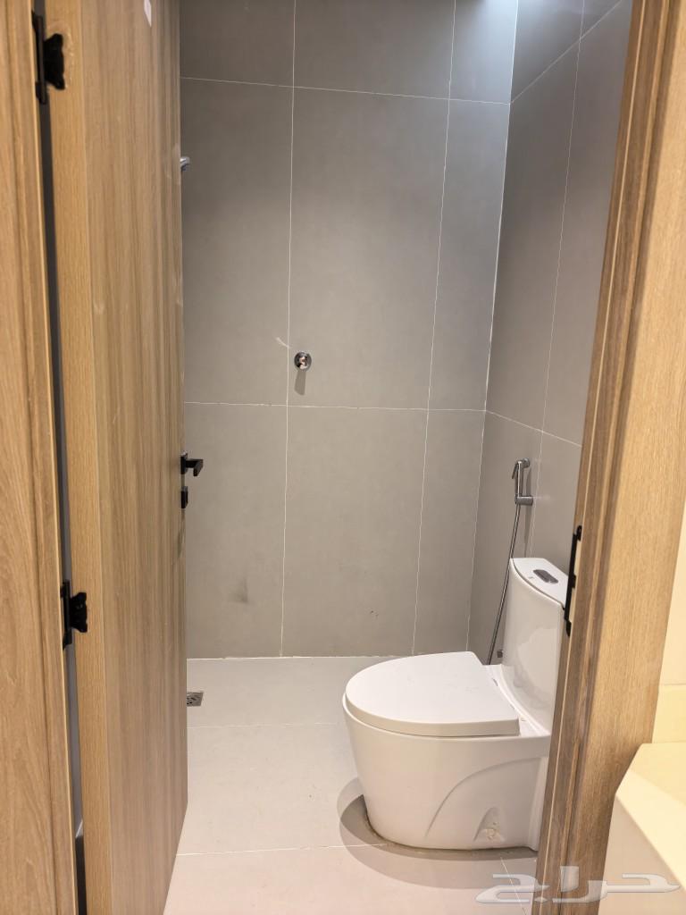 4 bedroom apartment in King Fahd, Madinah 10