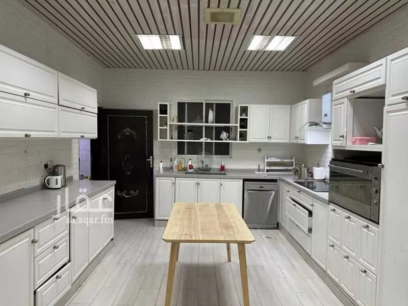 5 bedroom villa in Qurtubah, Riyadh 10