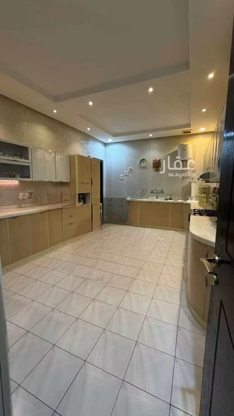 3 bedroom villa in Ishbiliyah, Riyadh 4