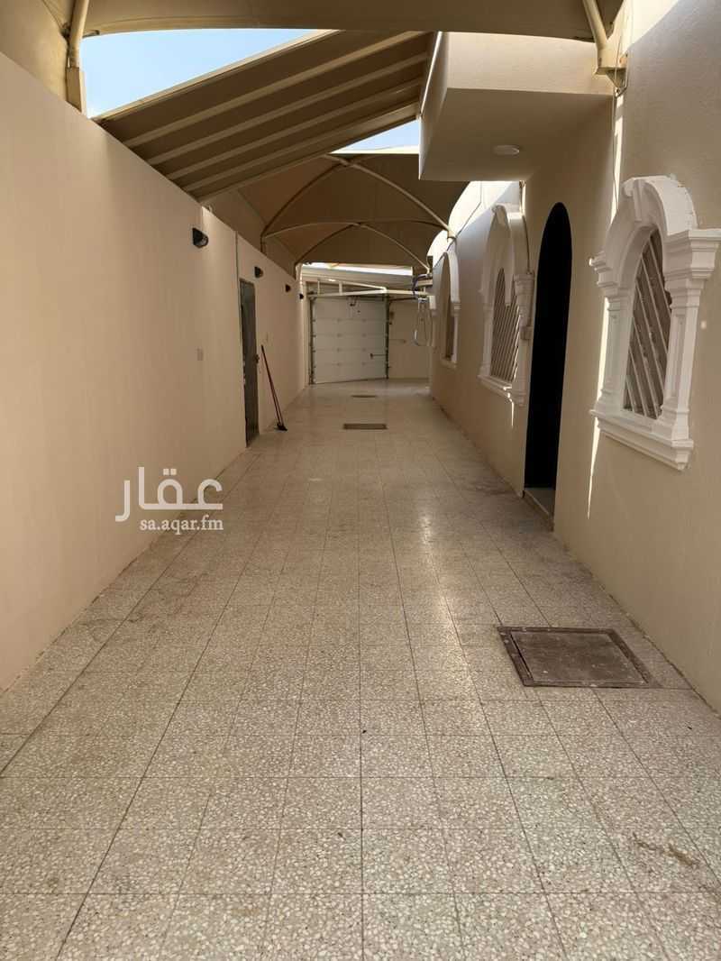 4 bedroom villa in Al Rabwa, Riyadh 4