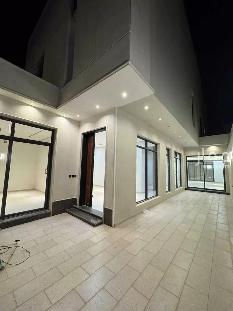 4 bedroom villa in Al Rimal 4