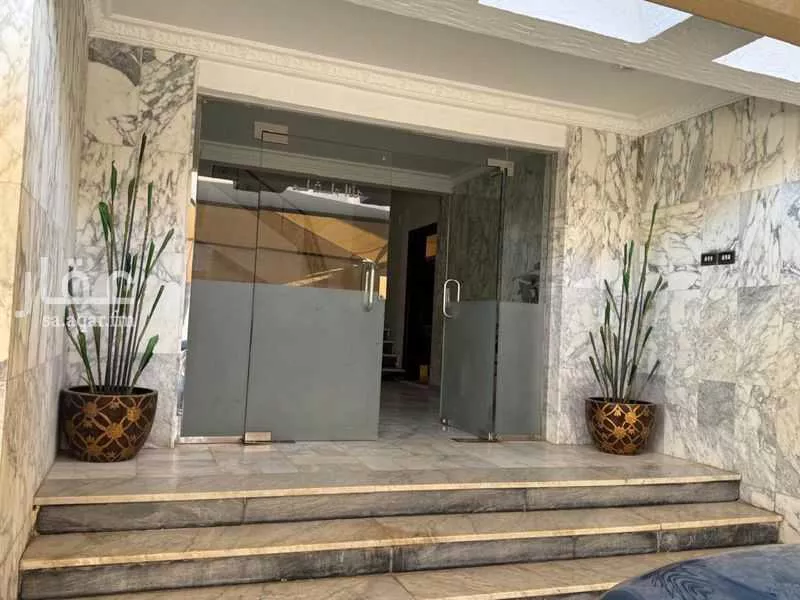 3 bedroom apartment in Al Shati, Jeddah 6