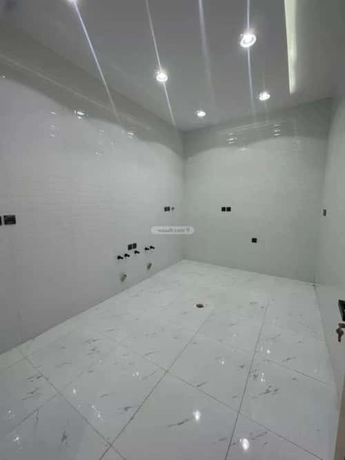 4 bedroom apartment in Umm Al Silm, Jeddah 8
