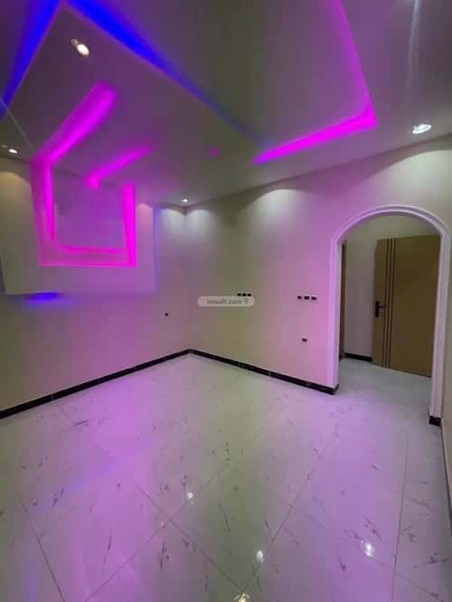 4 bedroom apartment in Umm Al Silm, Jeddah 5