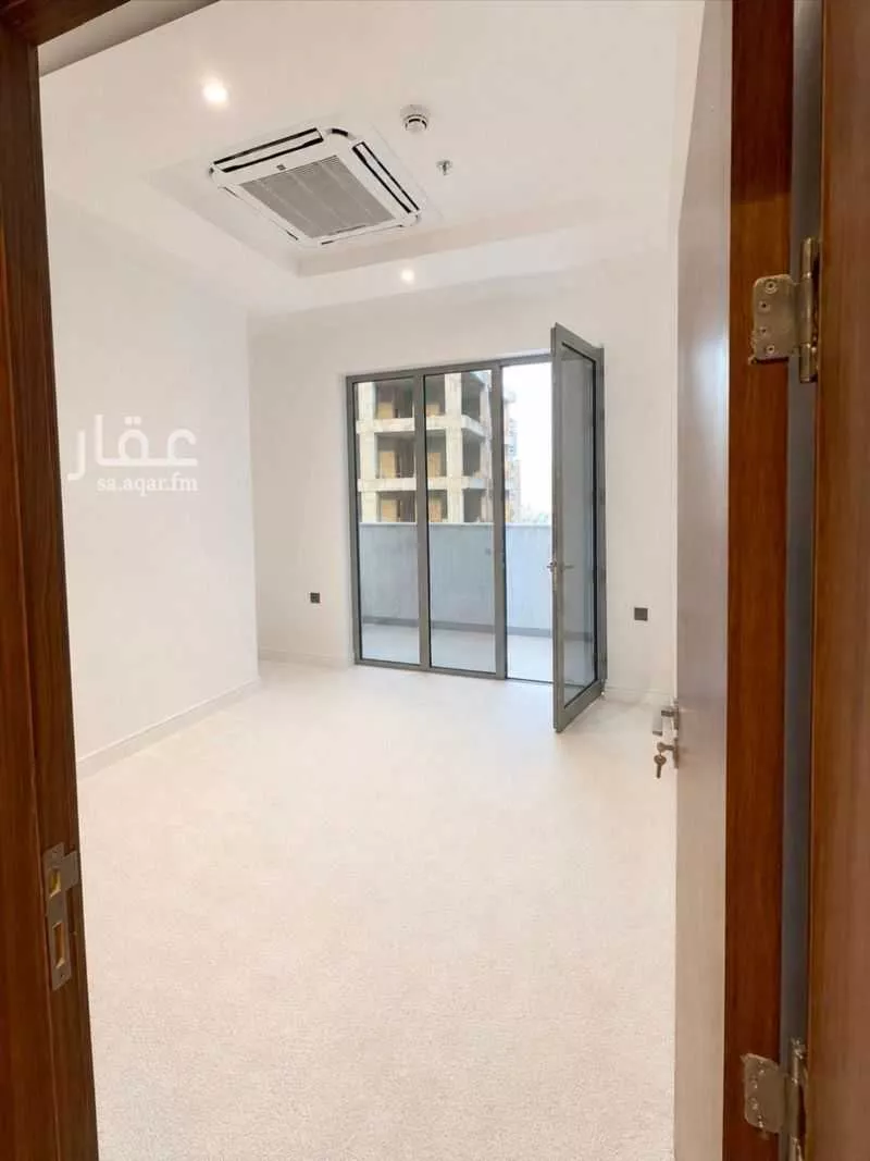 5 bedroom apartment in Al Sahafah, Riyadh 19