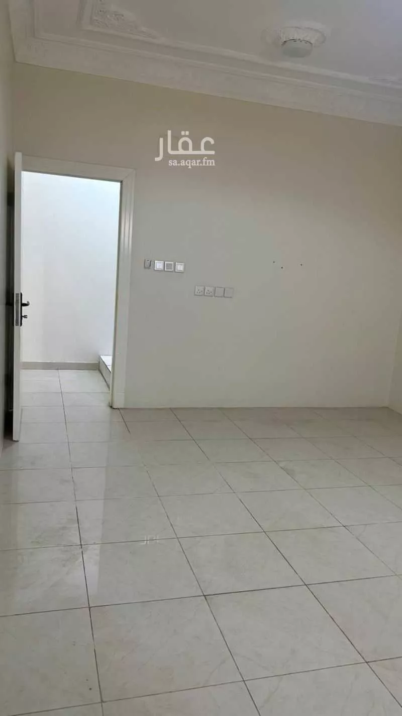 4 bedroom apartment in Al Uraija Al Gharbiyah, Riyadh 2