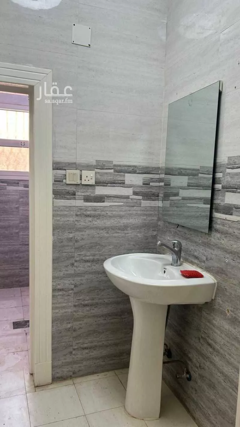 4 bedroom apartment in Al Uraija Al Gharbiyah, Riyadh 4
