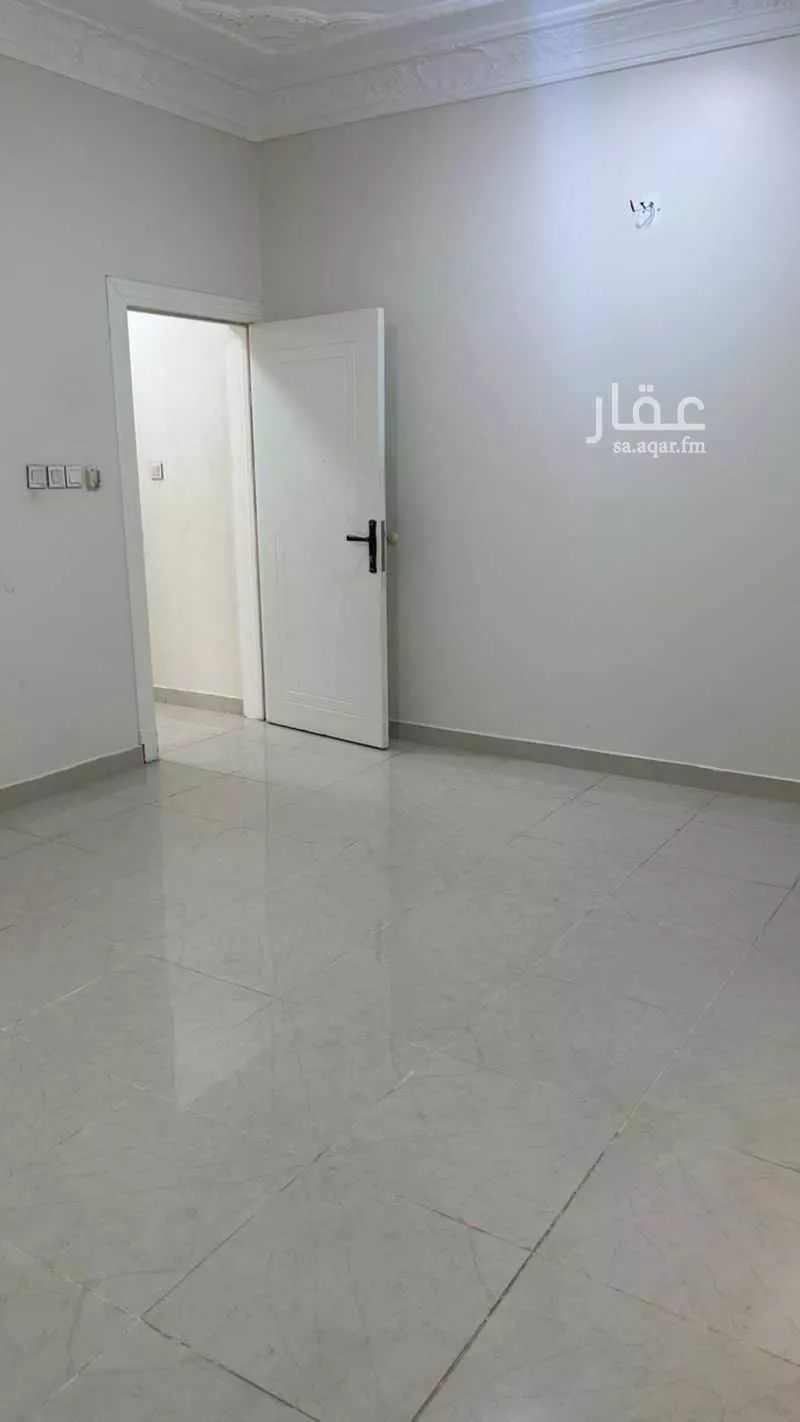 4 bedroom apartment in Al Uraija Al Gharbiyah, Riyadh