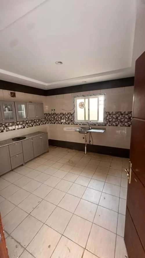 3 bedroom apartment in Al Hazm 1