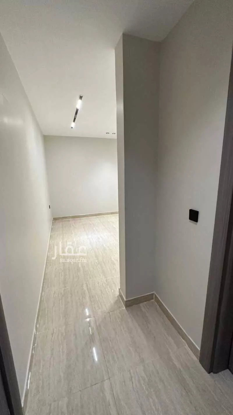 3 bedroom apartment in Al Hamra, Eastern Province 3