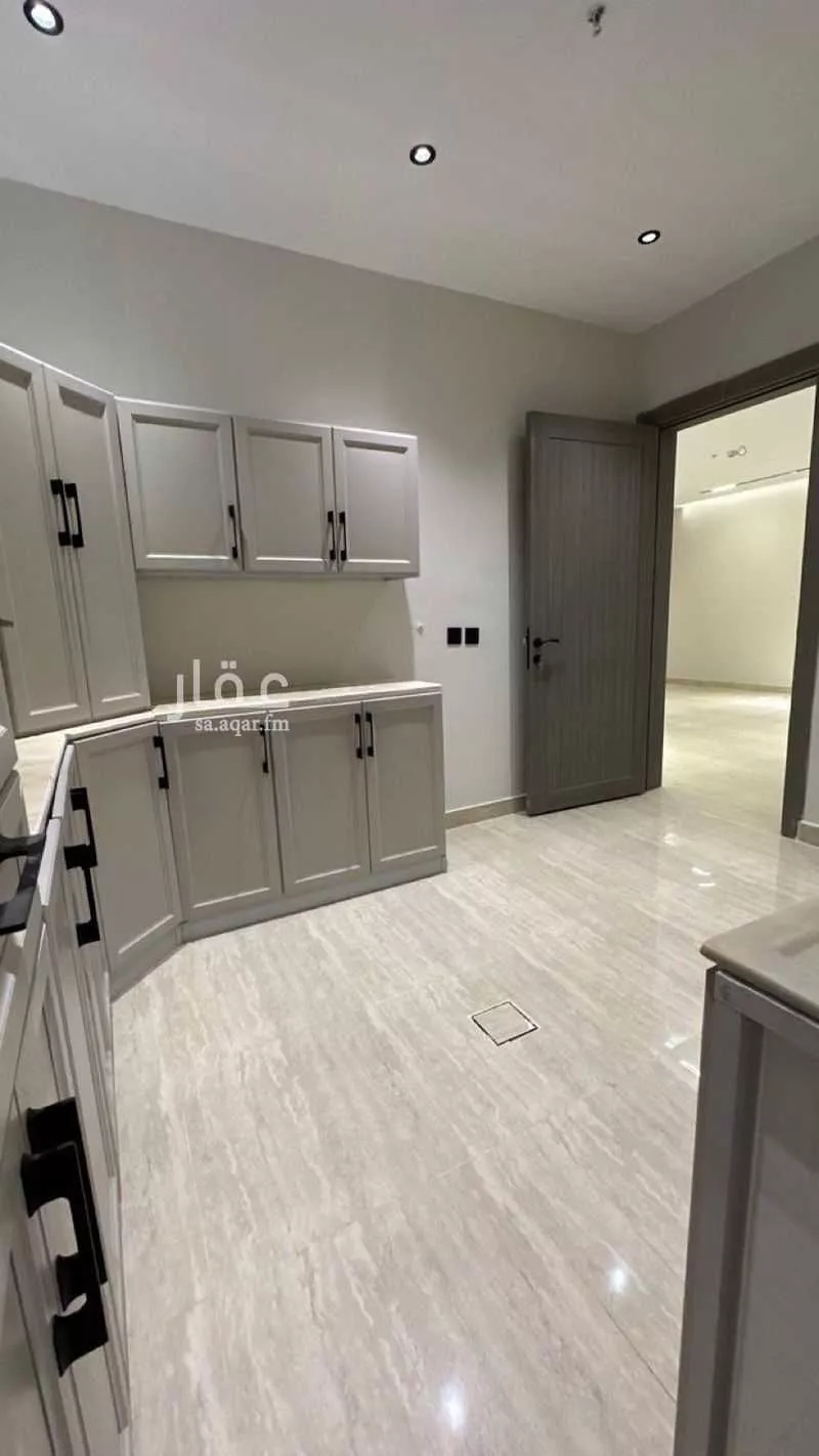 3 bedroom apartment in Al Hamra, Eastern Province 11