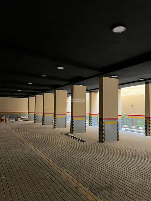 4 bedroom apartment in Dhahrat Laban 5