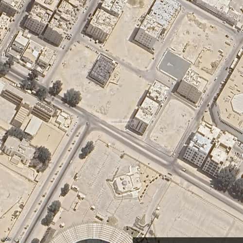5 bedroom apartment in Muhammed Ibn Saud 7