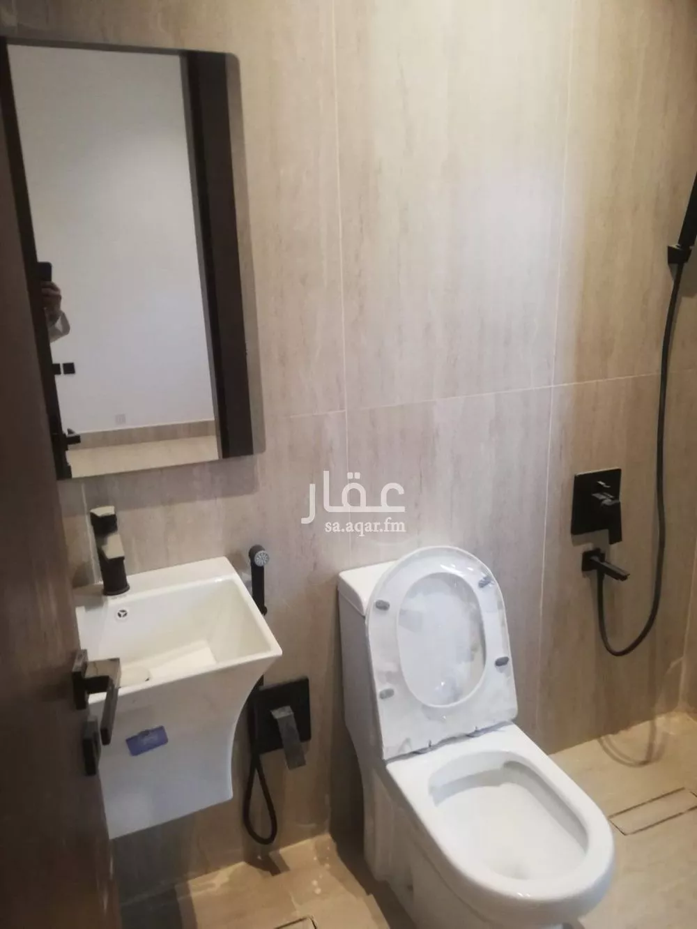 4 bedroom villa in Al Hazm, Riyadh 22