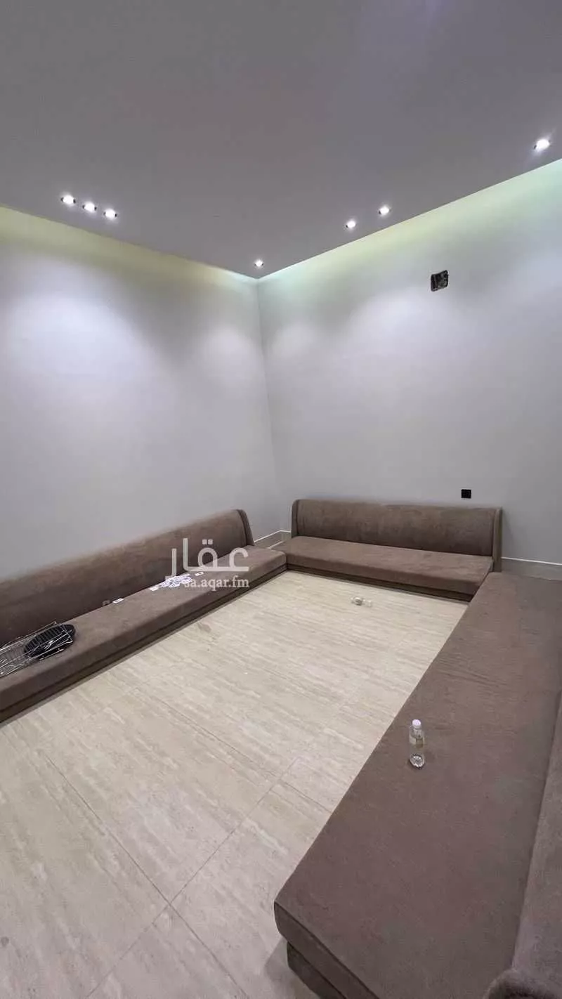 فيلا 4 غرف في عكاظ، الرياض 9