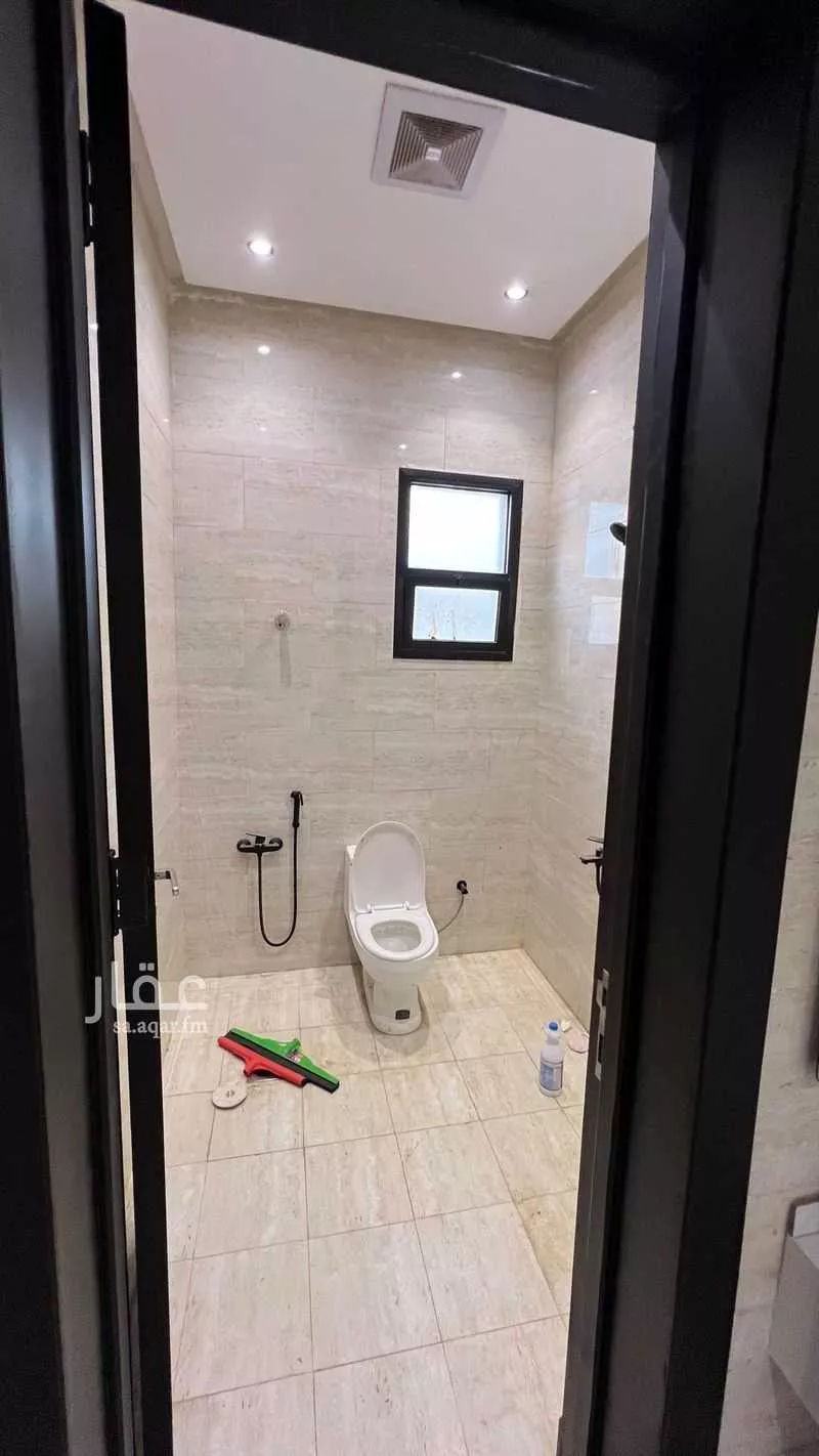 فيلا 4 غرف في عكاظ، الرياض 5