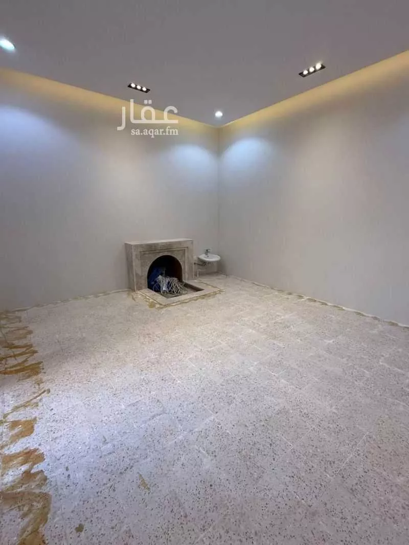 6 bedroom villa in Ash Sharq, Riyadh 7