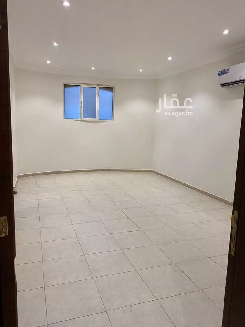 4 bedroom villa in Al Yasmin, Riyadh 7