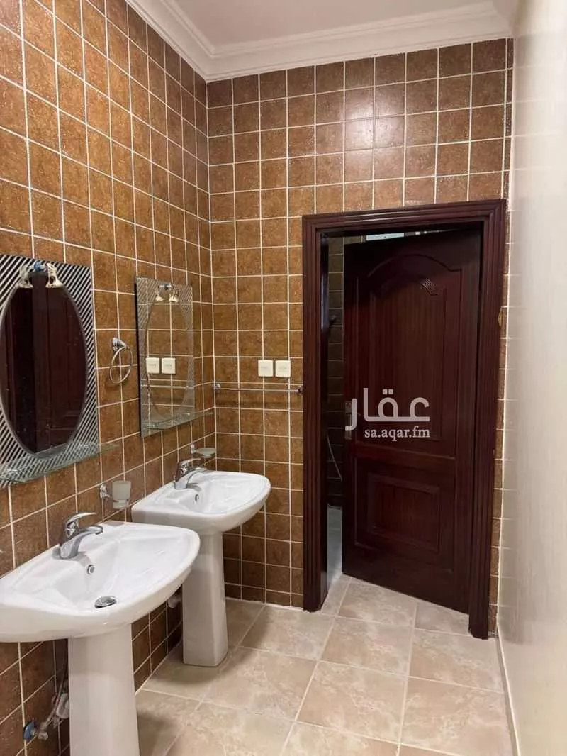 690 sqm building in Al Hamdaniyah 7