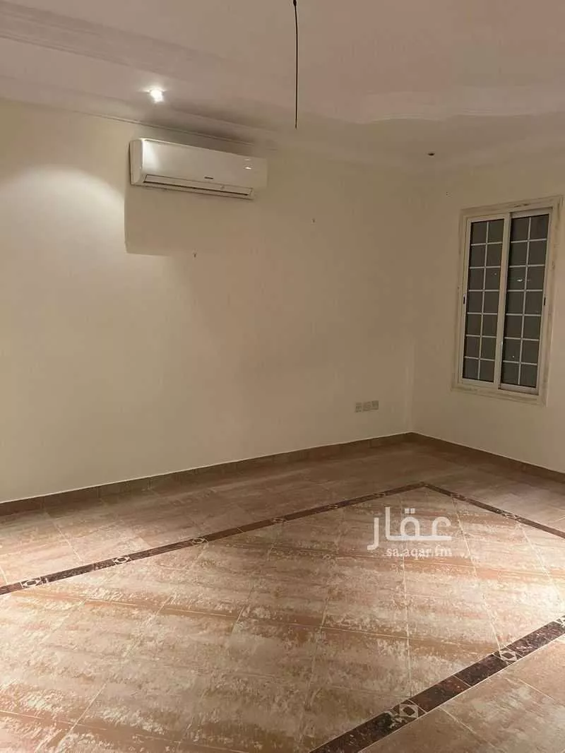 عمارة 660 م² في النعيم 4