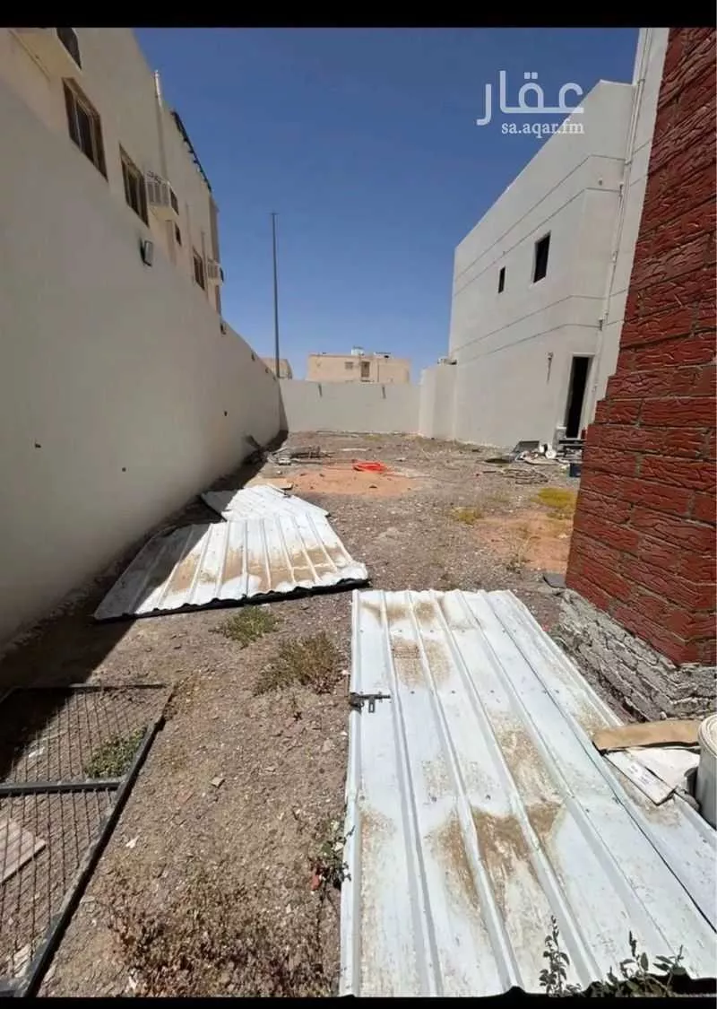 land in Al Difa, Madinah