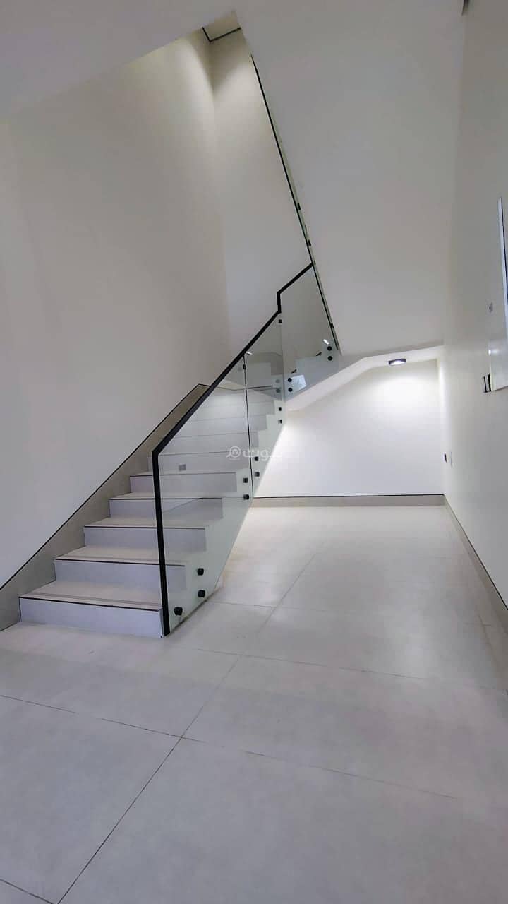4 bedroom villa in Al Yarmouk, Riyadh 11