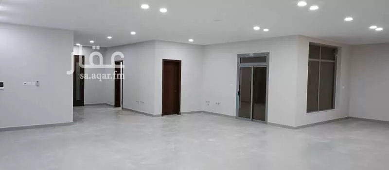 مستودع 415 م² في الياقوت 2