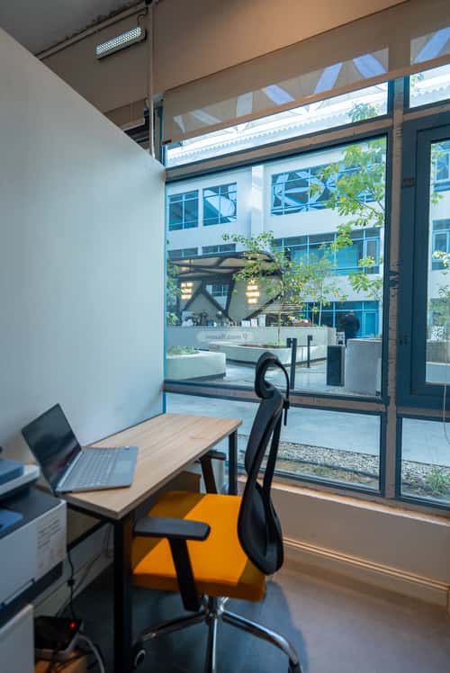 9000 sqm office in As Suwaidi 4