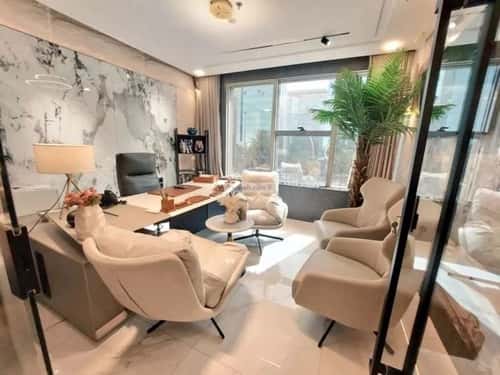 32 sqm office in Al Olaya 4