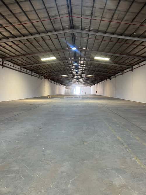 warehouse in Al Sulay 4