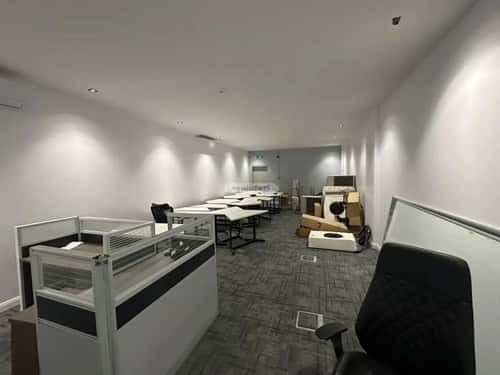 عقار  في الربيع، الرياض 13