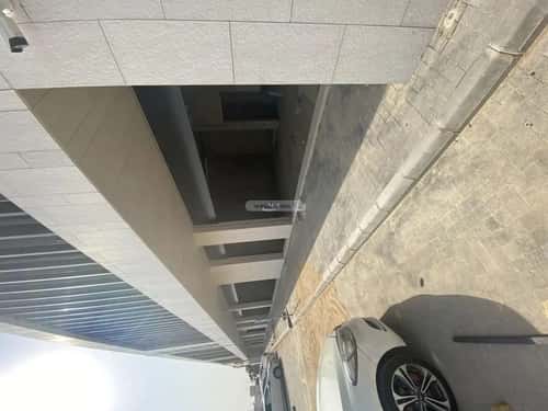 2620 sqm shop in Al Malqa 2