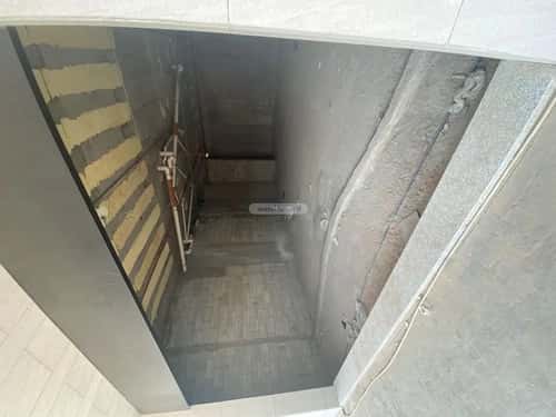 2620 sqm shop in Al Malqa 3