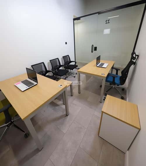 مكتب 3000 م² في الملك عبدالعزيز 5