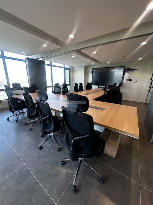 9000 sqm office in As Suwaidi 1