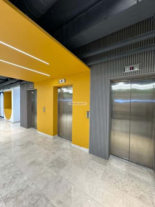 9000 sqm office in As Suwaidi 4