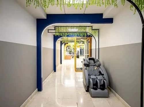 9000 sqm office in As Suwaidi 2