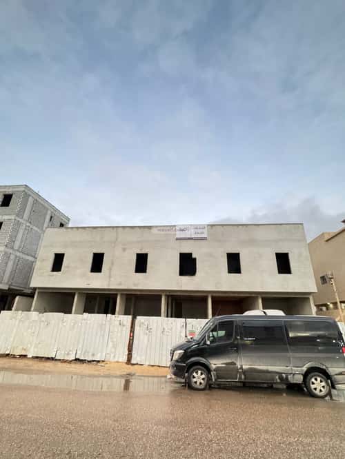 870 sqm shop in Al Rimal 4